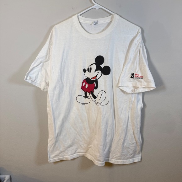 Disney Mickey Mouse White Graphic T-Shirt XL Disney Rewards Visa Chase Logo